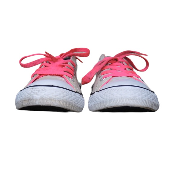 Converse Chuck Taylor All Star Pretty Strong Kids Low Top Sneakers Shoes US 4 - Picture 3 of 8